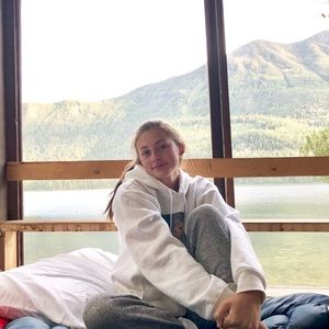 Meet your Posher, Jackie